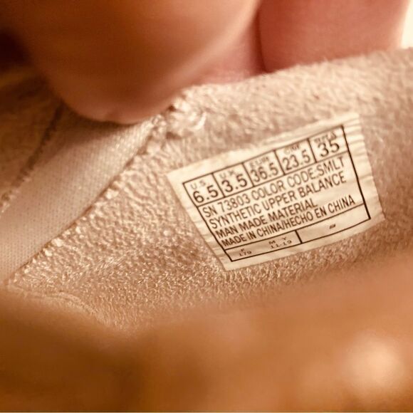 Skechers Gold Flash Sparkle Slip Ons - Picture 3 of 8